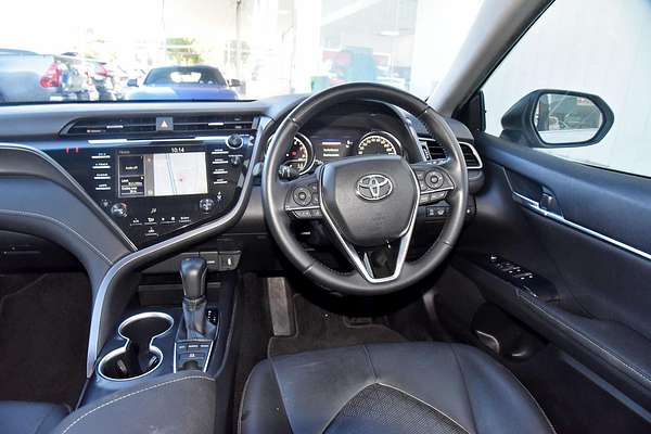 2019 Toyota Camry SX GSV70R