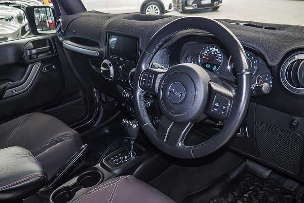 2017 Jeep Wrangler Unlimited Sport JK