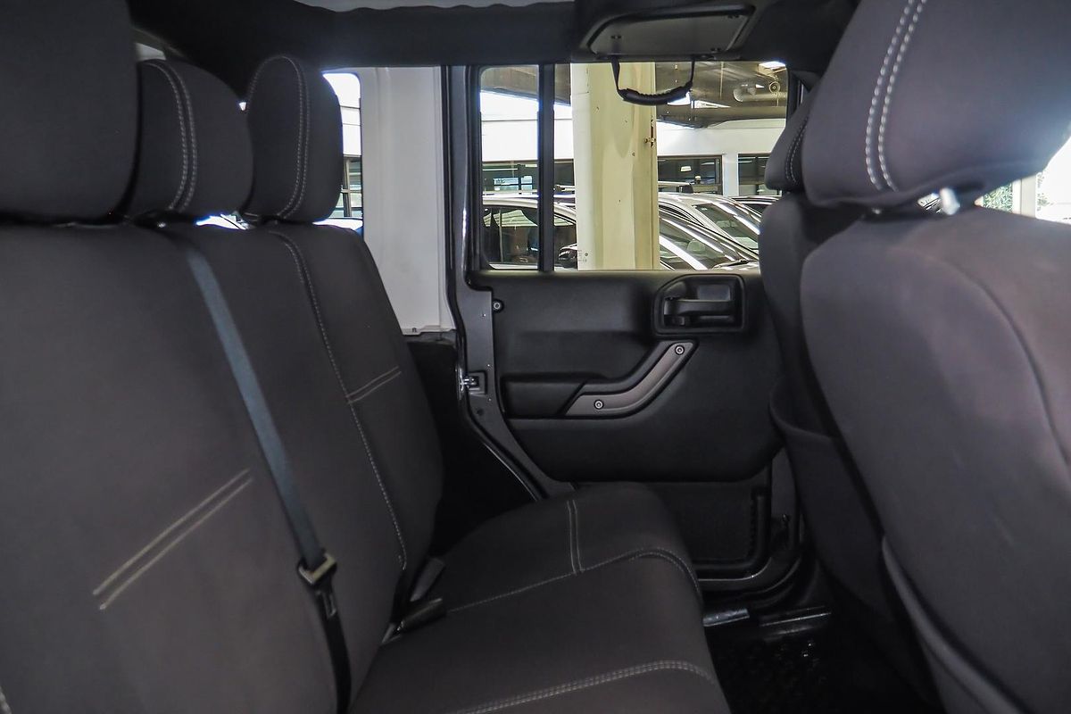 2017 Jeep Wrangler Unlimited Sport JK
