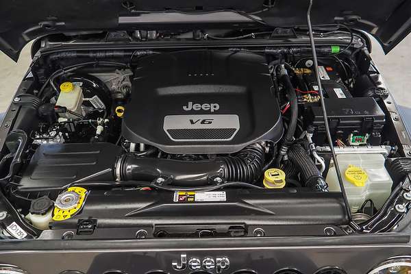 2017 Jeep Wrangler Unlimited Sport JK