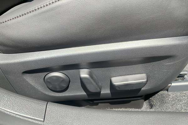 2024 Mazda 3 G20 Touring BP Series