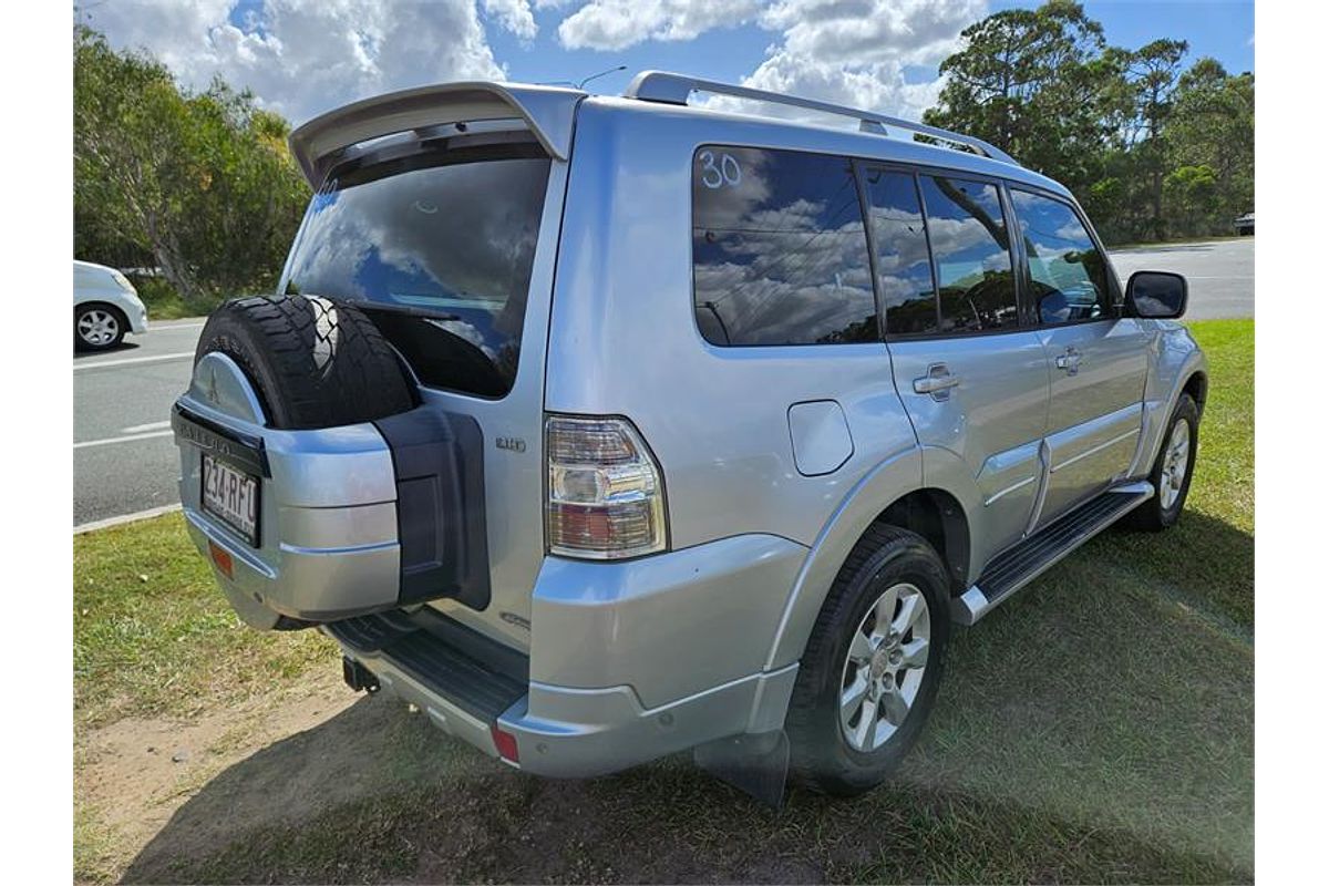 2010 Mitsubishi Pajero GLX NT