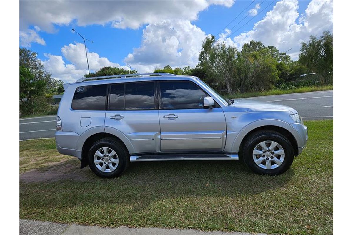 2010 Mitsubishi Pajero GLX NT