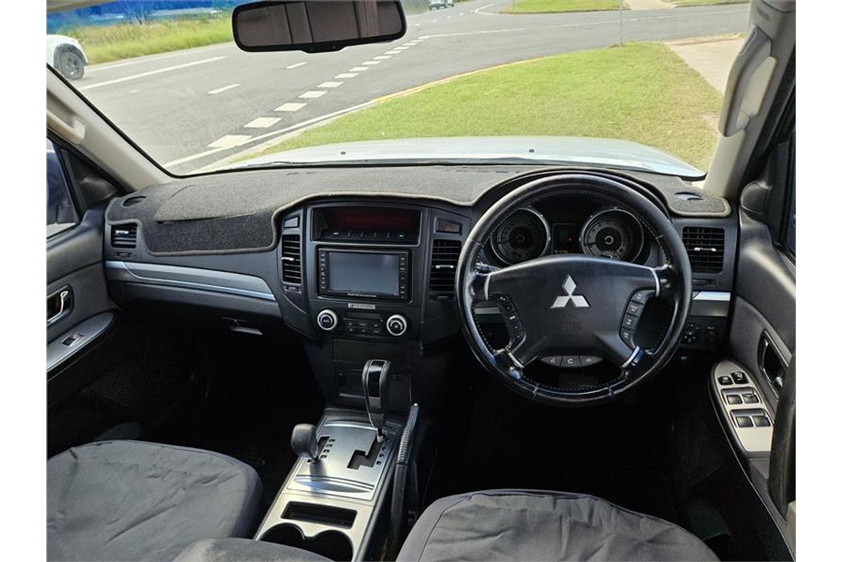 2010 Mitsubishi Pajero GLX NT