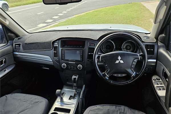 2010 Mitsubishi Pajero GLX NT