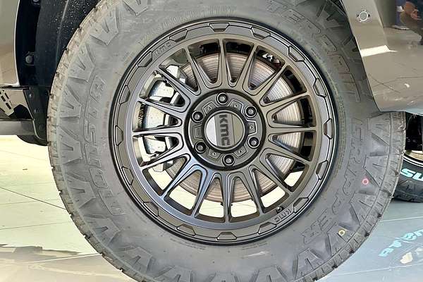 2024 GWM Cannon Alpha Ultra Hybrid P05 4X4