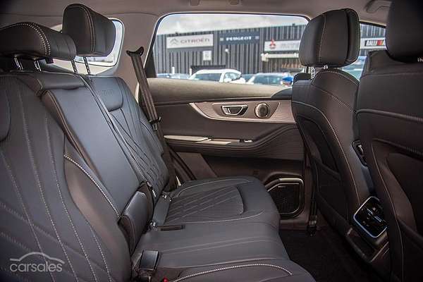 2025 Chery Tiggo 8 Pro Max Urban T31