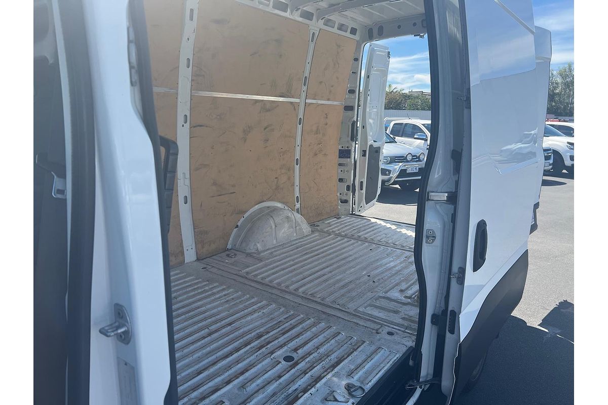 2017 Iveco Daily 35S13