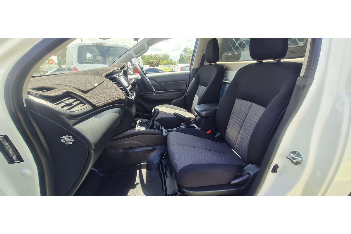 2022 Mitsubishi Triton GLX MR Rear Wheel Drive