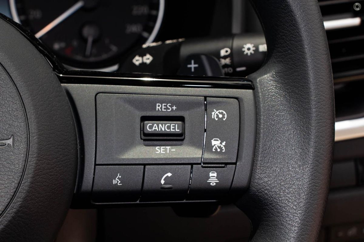 2025 Nissan X-TRAIL ST T33