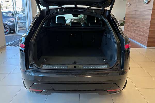 2024 Land Rover Range Rover Velar P250 Dynamic SE L560