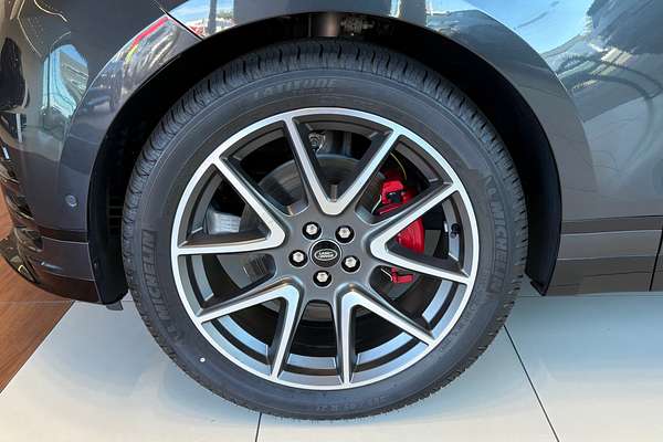 2024 Land Rover Range Rover Velar P250 Dynamic SE L560