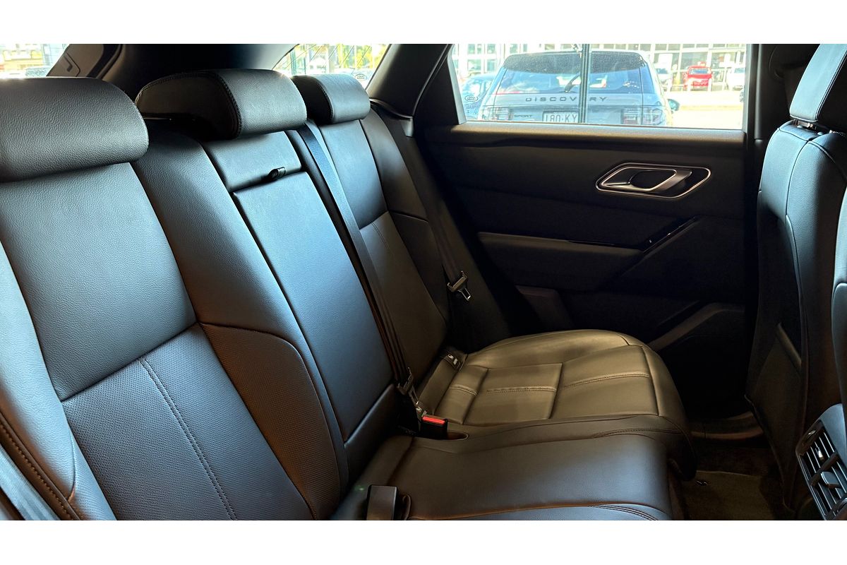 2024 Land Rover Range Rover Velar P250 Dynamic SE L560