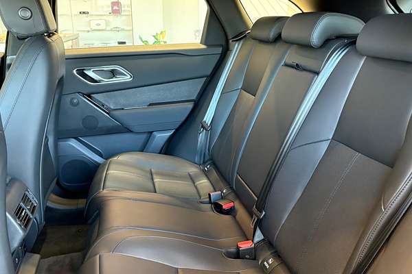 2024 Land Rover Range Rover Velar P250 Dynamic SE L560