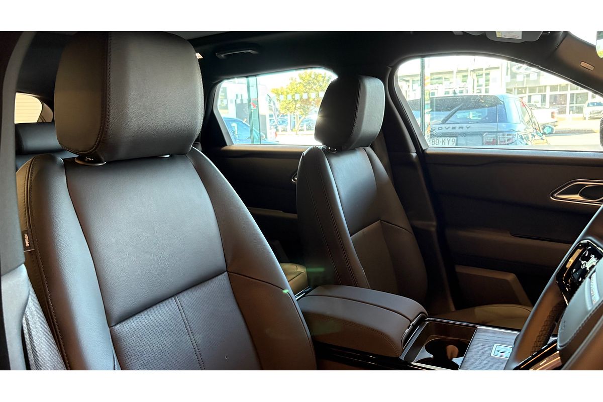 2024 Land Rover Range Rover Velar P250 Dynamic SE L560