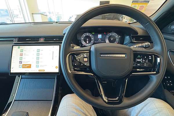 2024 Land Rover Range Rover Velar P250 Dynamic SE L560