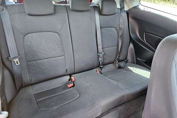 2013 Kia Rio S UB