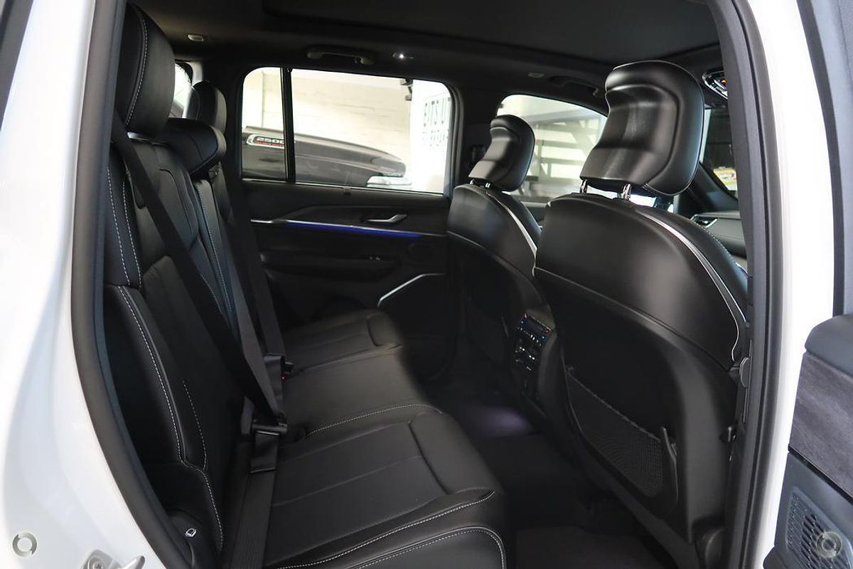 2023 Jeep Grand Cherokee Overland WL
