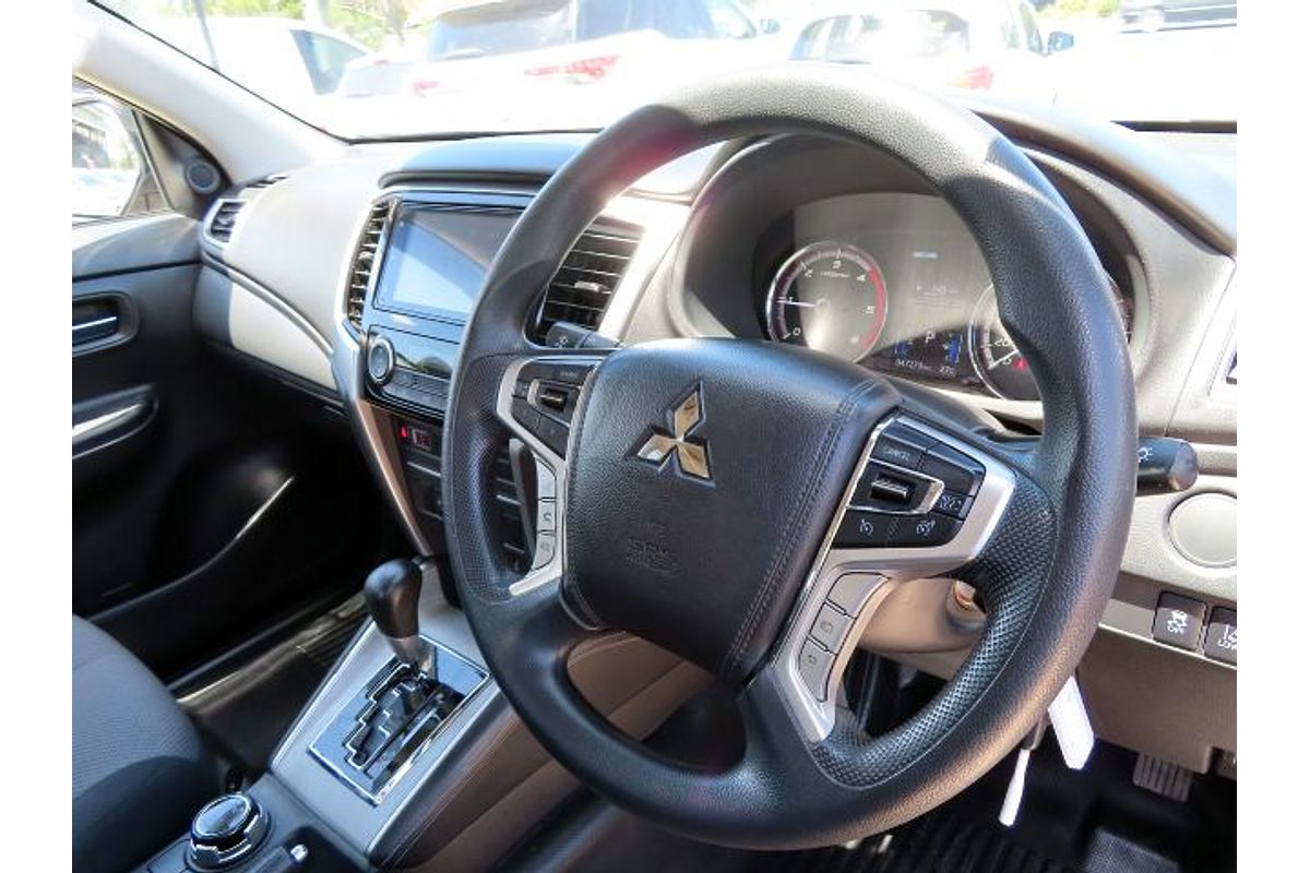 2022 Mitsubishi Triton GLX+ MR 4X4