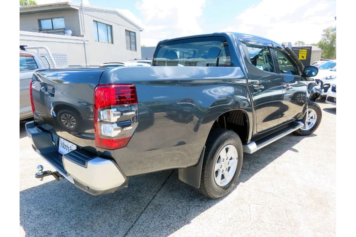 2022 Mitsubishi Triton GLX+ MR 4X4