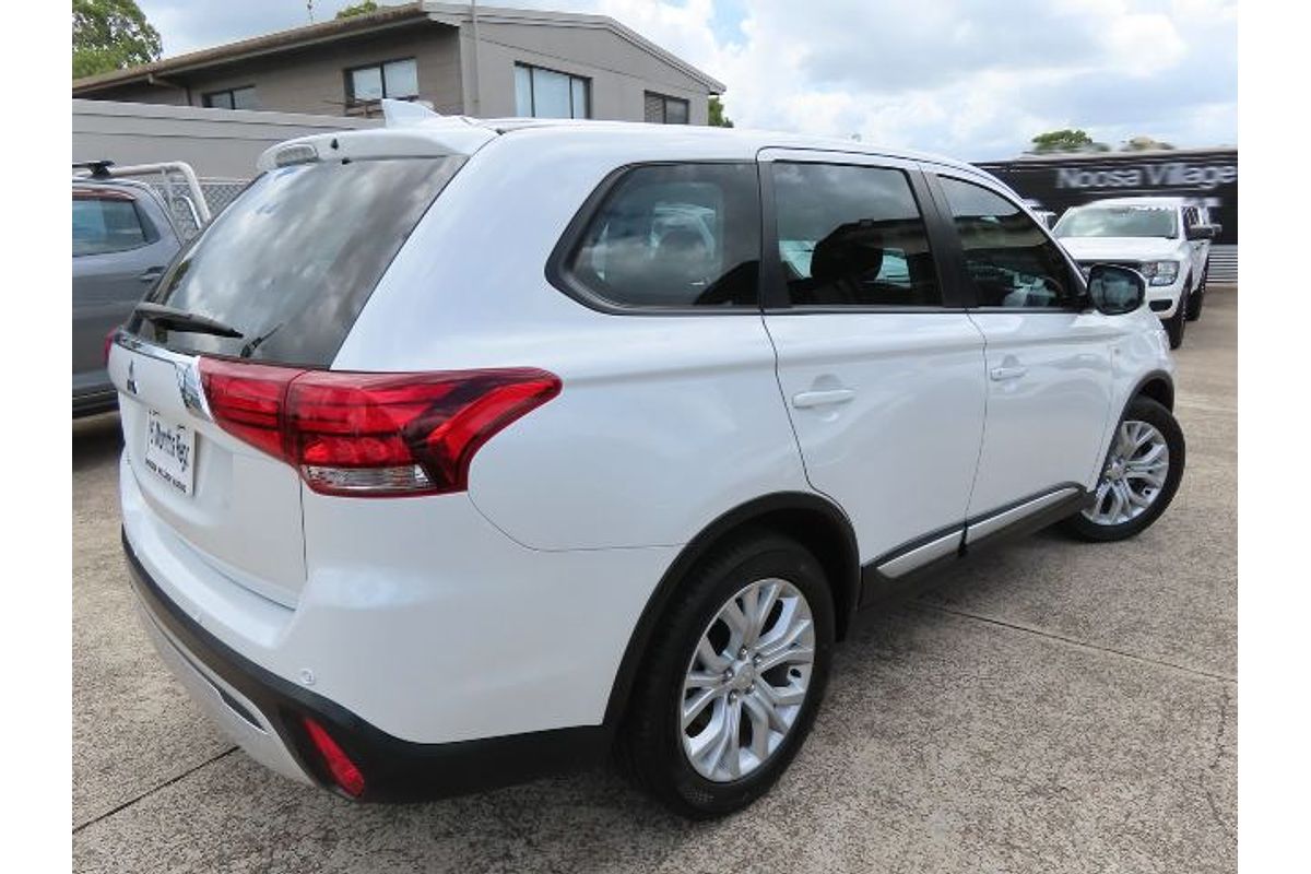 2020 Mitsubishi Outlander ES ZL