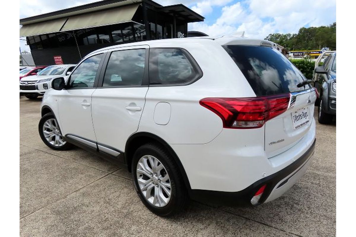 2020 Mitsubishi Outlander ES ZL