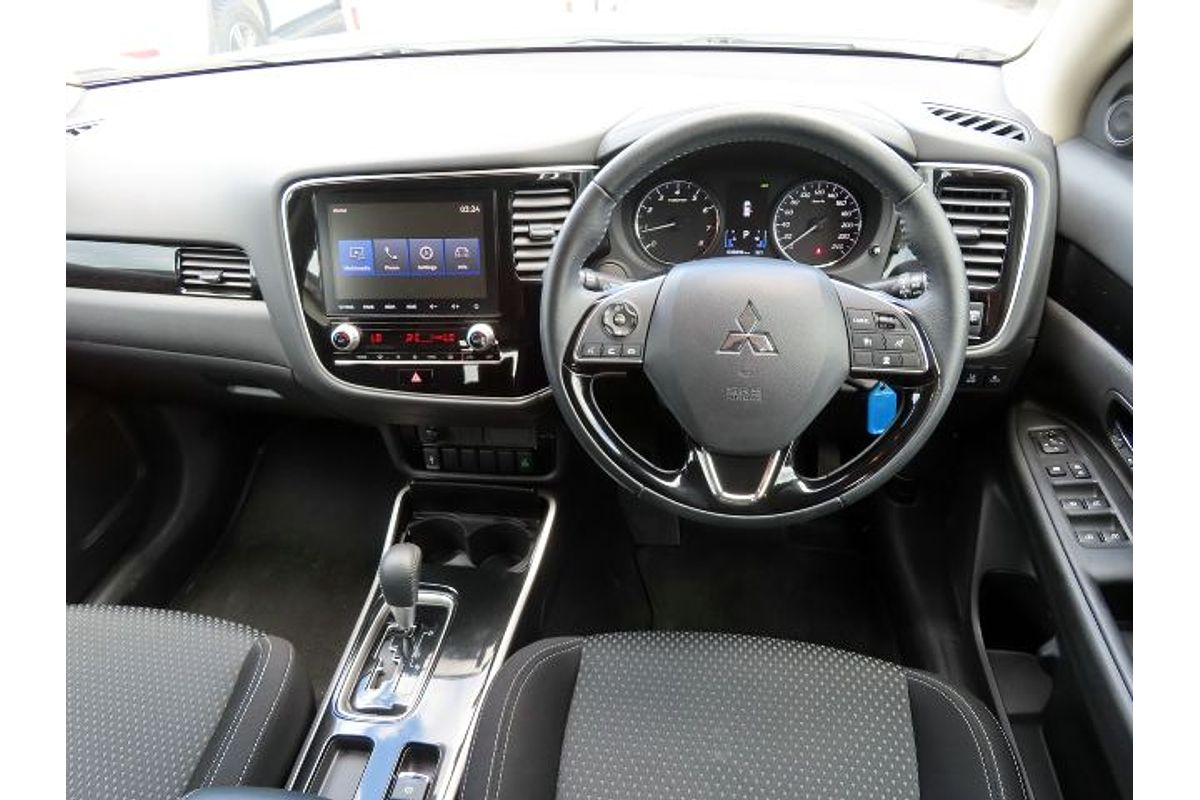 2020 Mitsubishi Outlander ES ZL