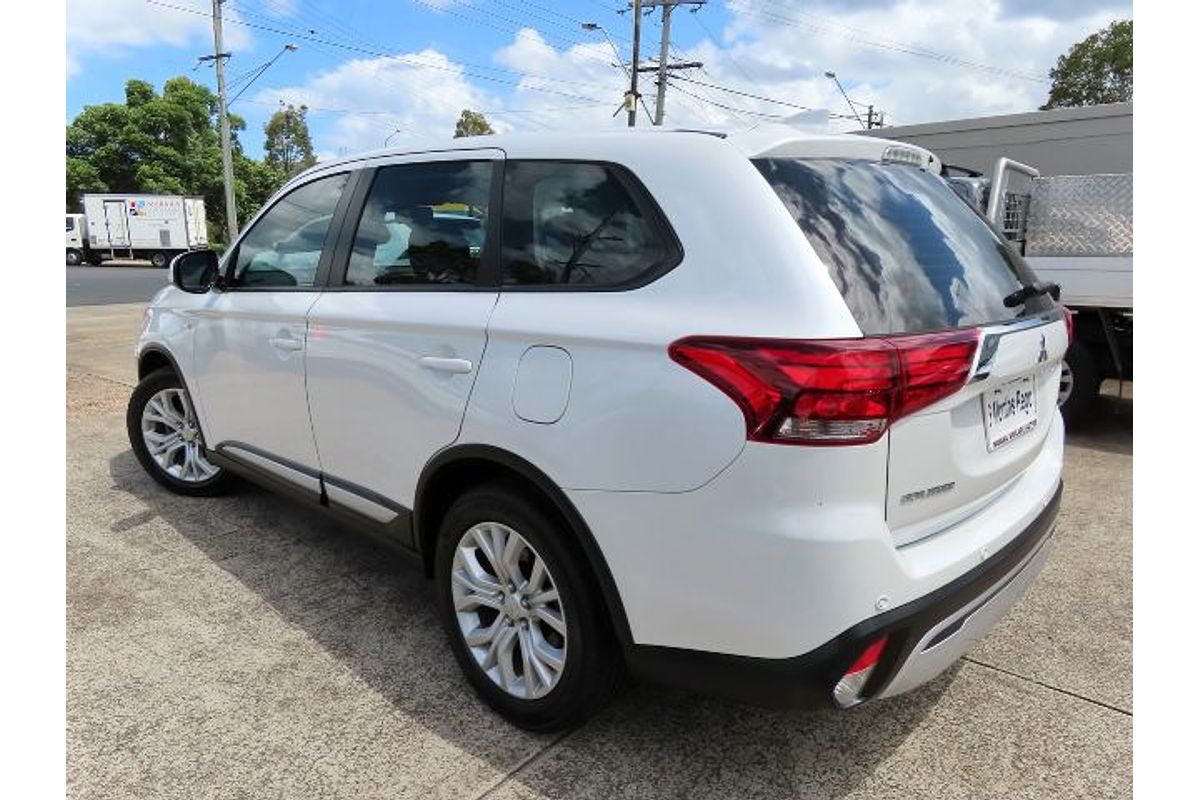 2020 Mitsubishi Outlander ES ZL