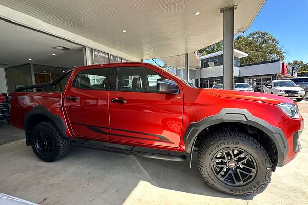 2024 Isuzu D-MAX BLADE 4X4