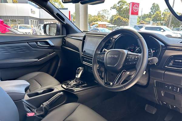 2024 Isuzu D-MAX BLADE 4X4