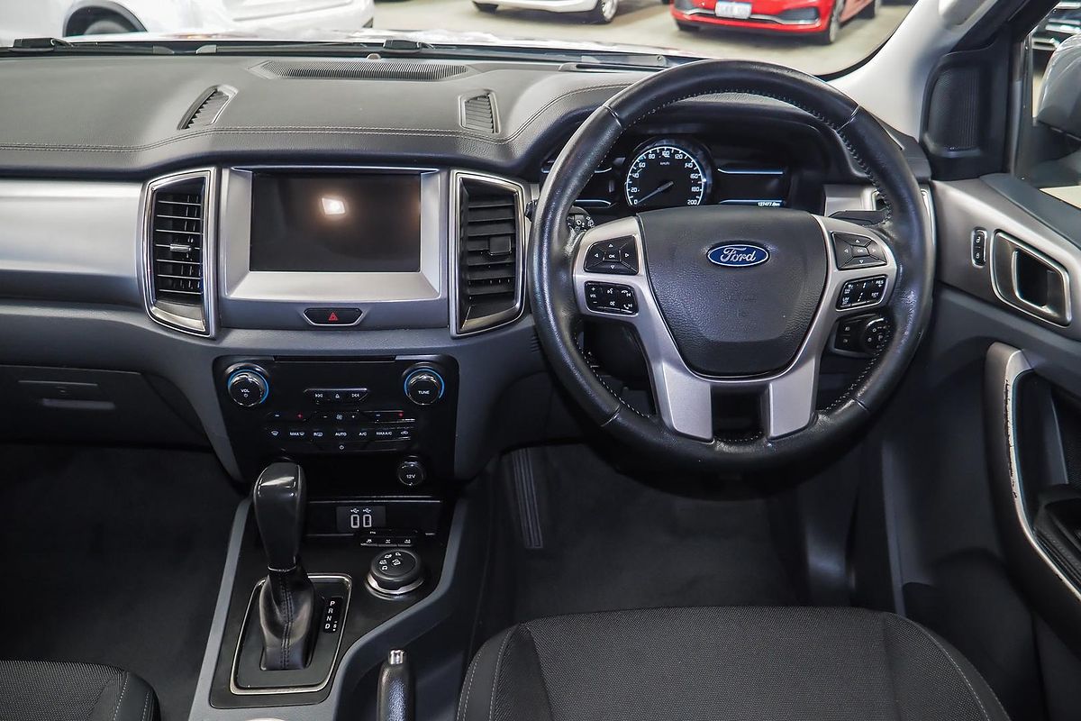 2016 Ford Everest Trend UA