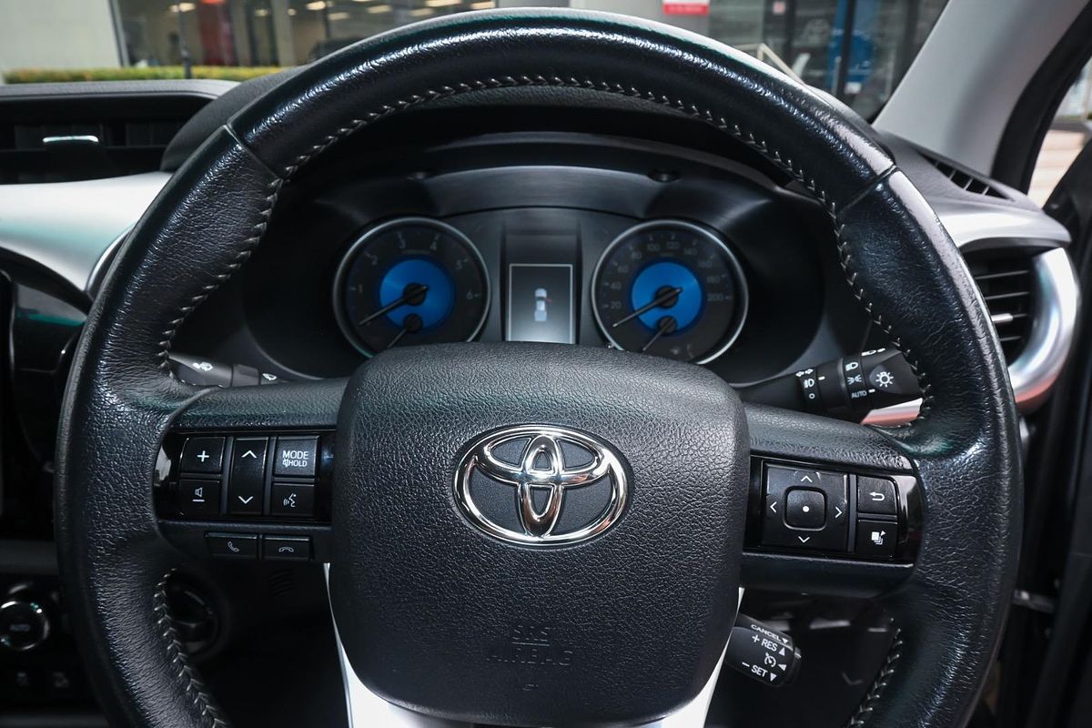 2018 Toyota Hilux SR5 GUN126R 4X4