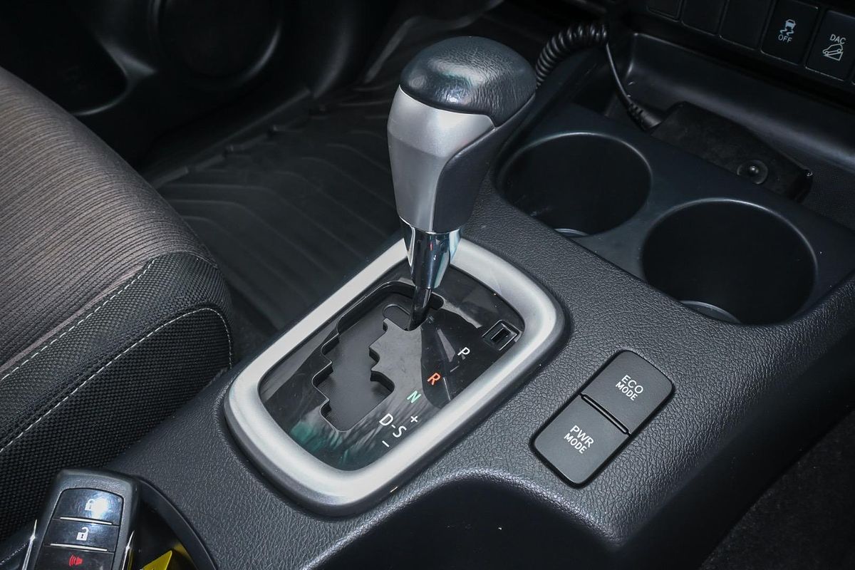 2018 Toyota Hilux SR5 GUN126R 4X4