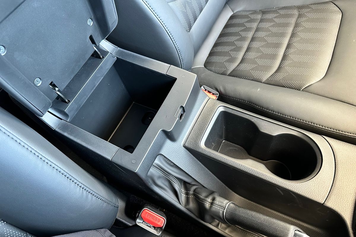 2024 Isuzu D-MAX BLADE 4X4