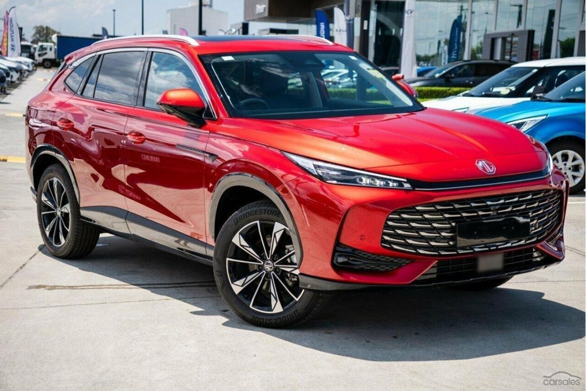 2025 MG HS Essence AS33