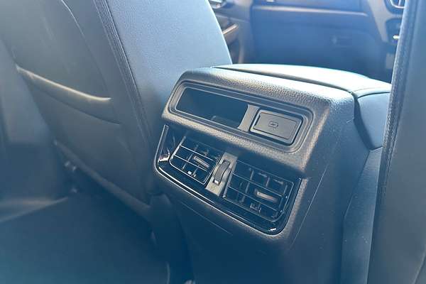 2024 Isuzu D-MAX BLADE 4X4