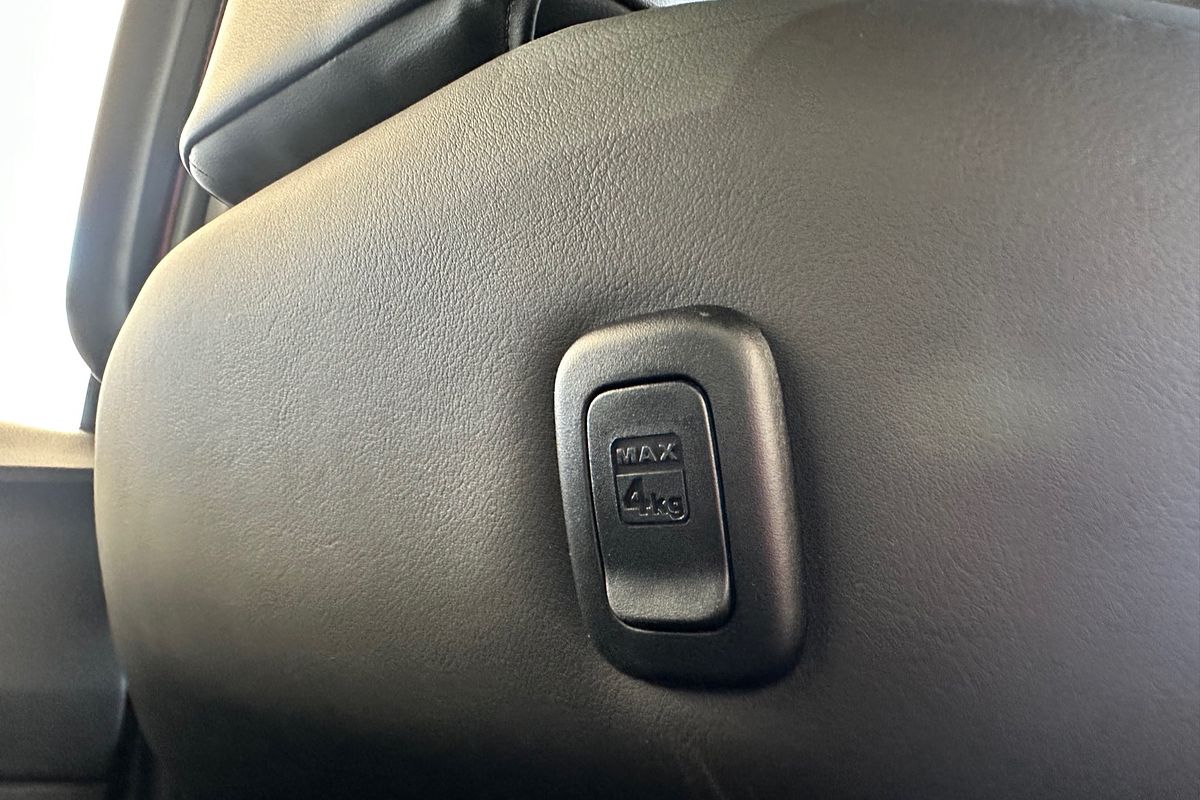 2024 Isuzu D-MAX BLADE 4X4