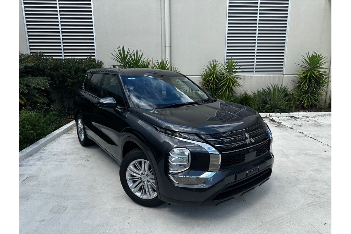 2024 Mitsubishi Outlander ES ZM