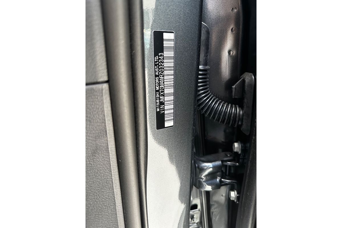 2024 Mitsubishi Outlander ES ZM