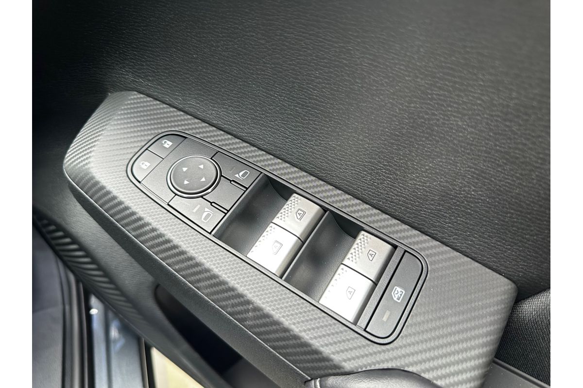 2024 Mitsubishi Outlander ES ZM