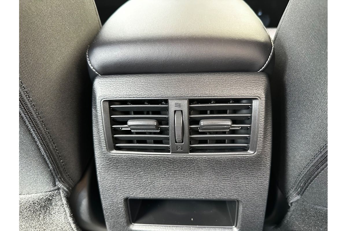 2024 Mitsubishi Outlander ES ZM