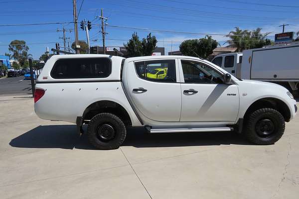 2010 Mitsubishi Triton GLX MN 4X4
