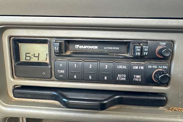 1997 Isuzu NPS 4X4 300