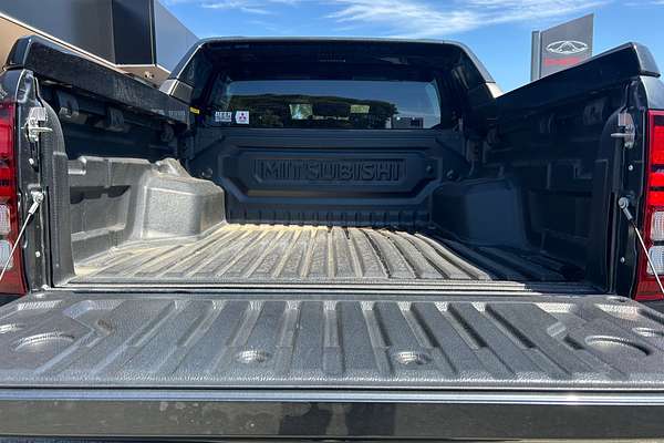 2024 Mitsubishi Triton GSR MV 4X4