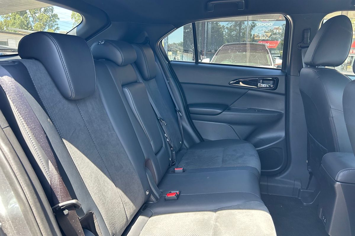 2024 Mitsubishi Eclipse Cross LS Black Edition YB