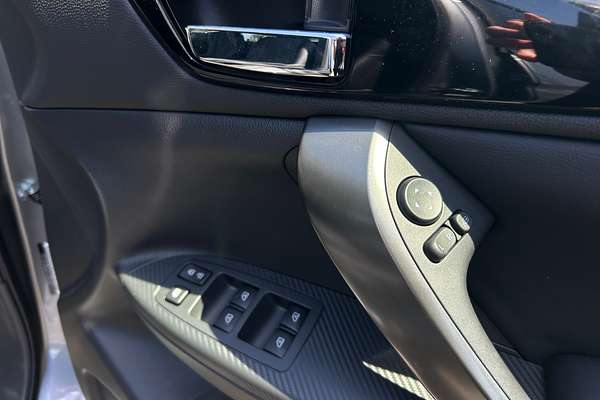2024 Mitsubishi Eclipse Cross LS Black Edition YB
