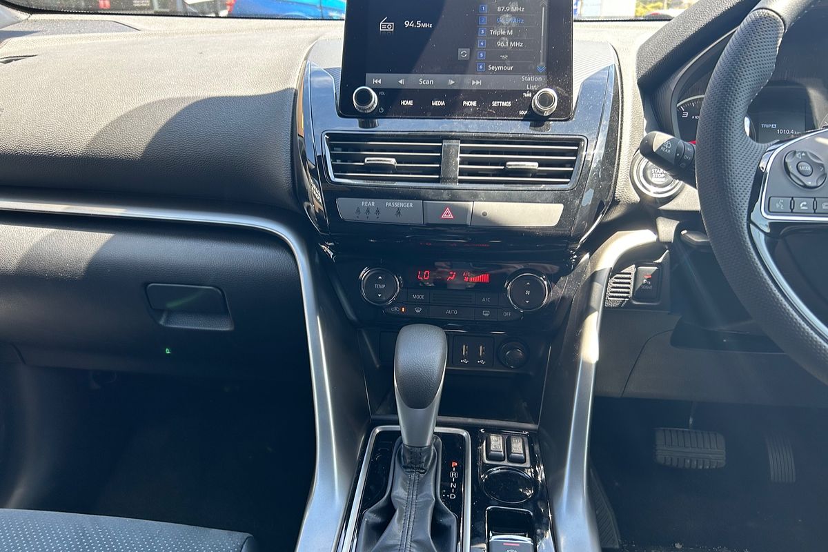 2024 Mitsubishi Eclipse Cross LS Black Edition YB