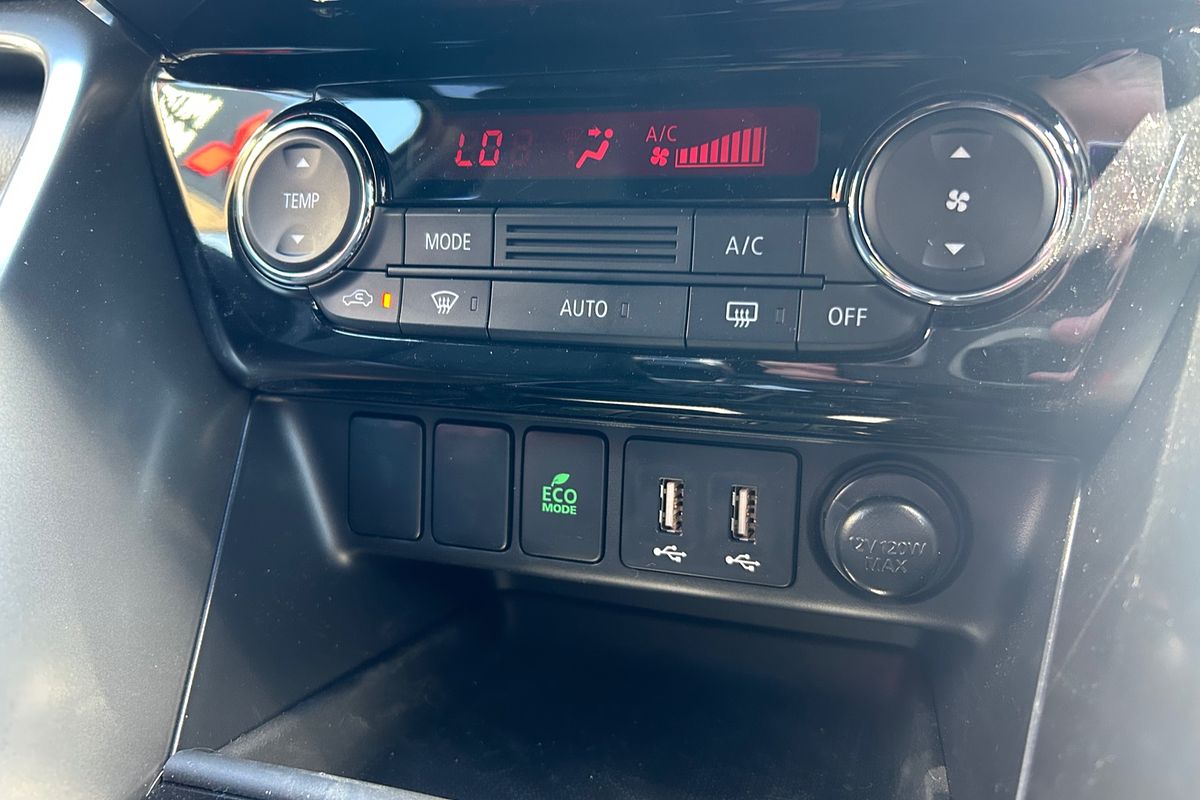 2024 Mitsubishi Eclipse Cross LS Black Edition YB
