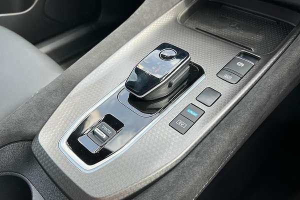 2024 Nissan QASHQAI N-DESIGN e-POWER J12