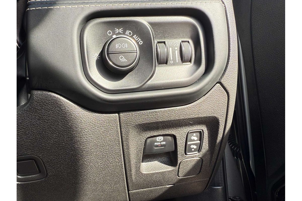 2022 RAM 1500 Limited RamBox DT 4X4 SWB